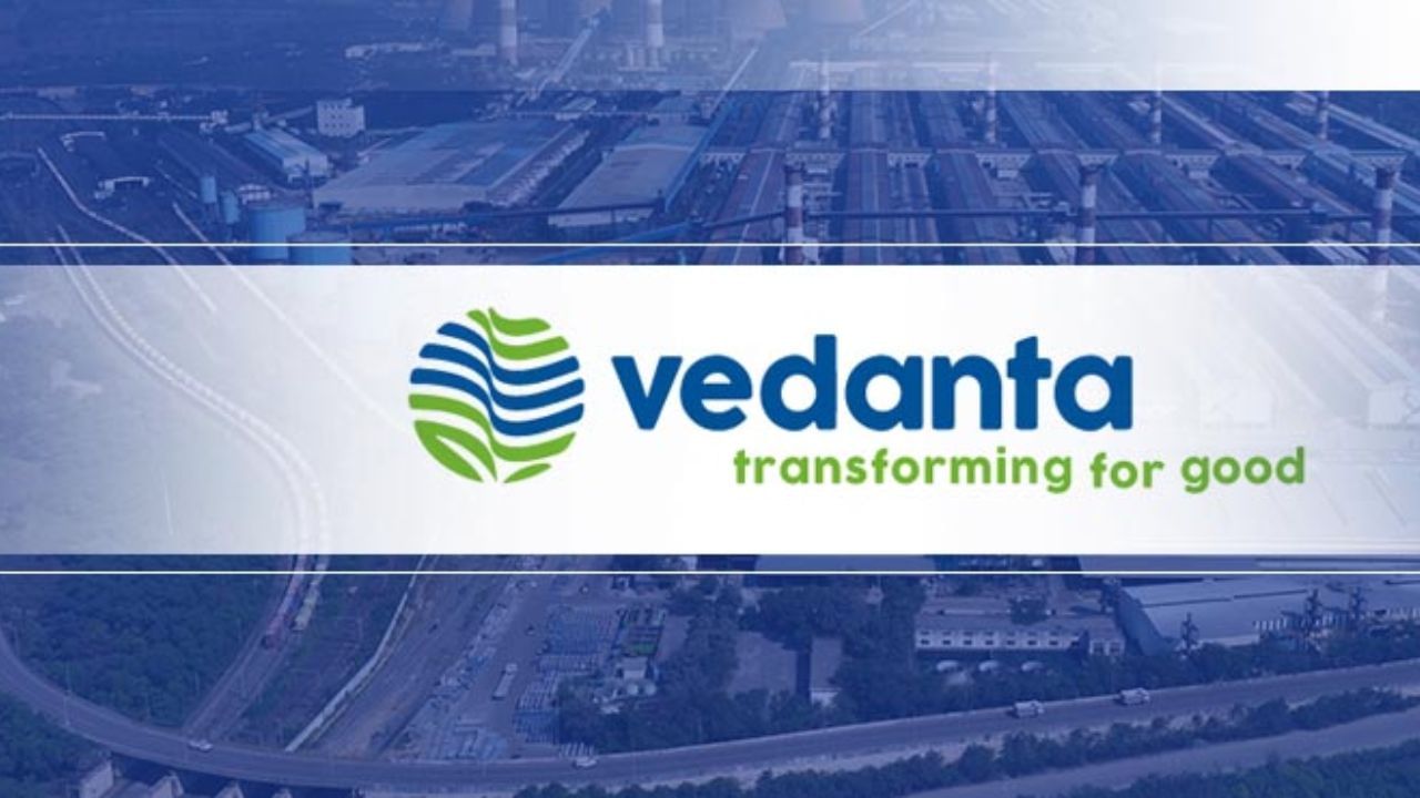 એલ્યુમિનિયમના ભાવમાં વધારો વૈશ્વિક પુરવઠા અને માંગ વચ્ચેના અસંતુલનને આભારી છે. વધુમાં, આઇસલેન્ડિક સ્મેલ્ટર બંધ થવાથી ઉત્પાદનમાં આશરે 100 કિલોટનનો ઘટાડો થયો છે. વૈશ્વિક નાણાકીય નીતિમાં સંભવિત નરમાઈની અપેક્ષાઓ પણ ભાવને ટેકો આપી રહી છે. દરમિયાન, યુએસ-લિસ્ટેડ કંપની અલ્કોઆ કોર્પના શેર ગુરુવારે 12 ટકા ઉછળ્યા હતા. કંપનીના CEO, વિલિયમ ઓપ્લિંગરે જણાવ્યું હતું કે વર્તમાન એલ્યુમિનિયમના ભાવ અને "મિડવેસ્ટ પ્રીમિયમ" ટેરિફ અસરને સંપૂર્ણપણે આવરી લે છે.