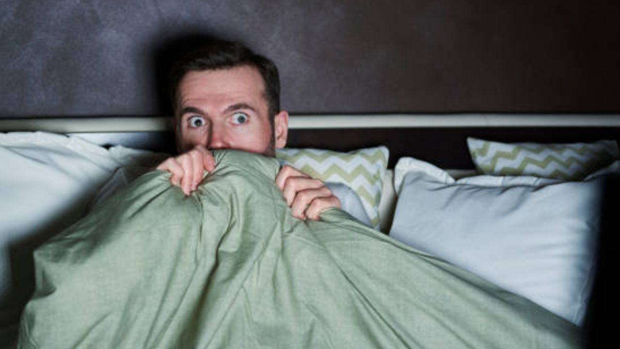 જો ખરાબ સપના અઠવાડિયામાં ઘણી વખત આવે છે, લાંબા સમય સુધી રહે છે, આઘાત સાથે સંબંધિત છે અથવા આત્મહત્યાના વિચારો આવે છે, તો ડૉક્ટરને મળો. વહેલા ઓળખ અને સારવાર સમસ્યાને અટકાવી શકે છે.