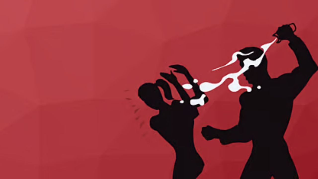 ધારા 326B એસિડ ફેંકવાનો પ્રયત્ન કરવો - જો કોઈ વ્યક્તિ એસિડ ફેંકવાનો પ્રયત્ન કરે છે પરંતુ હુમલો સફળ થતો નથી, તો પણ તે ગુનો ગણાય છે. સજા: ન્યૂનતમ 5 વર્ષની કેદ અને તે 7 વર્ષ સુધી જઈ શકે છે અને સાથે દંડ પણ ફરજિયાત છે.