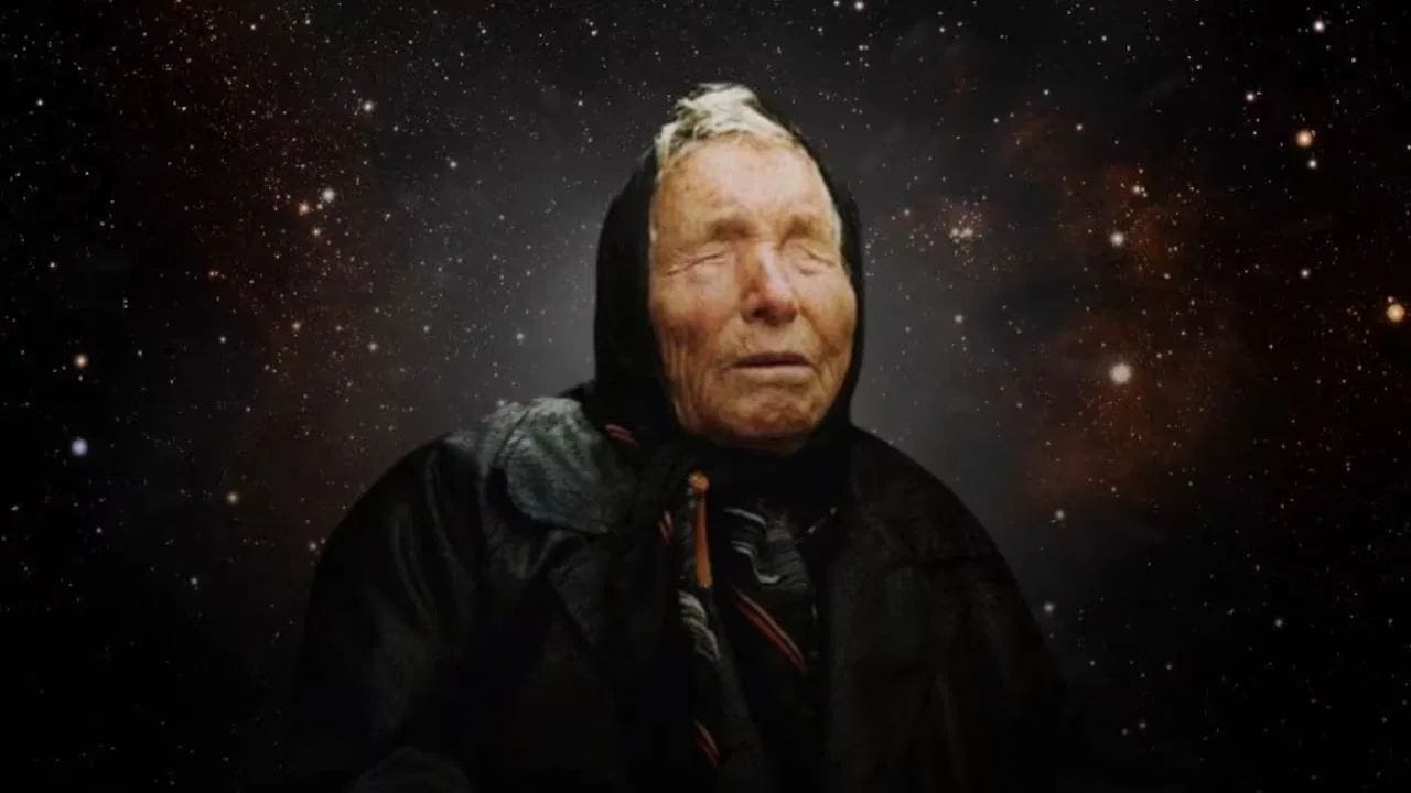 બાબા વાંગાએ 12 વર્ષની ઉંમરે પોતાની દૃષ્ટિ ગુમાવી દીધી હતી. તે એક શક્તિશાળી વાવાઝોડામાં ફસાઈ ગઈ હતી. તે પછીથી જીવતી મળી આવી હતી, પરંતુ તેની આંખો રેતીથી ભરાઈ ગઈ હતી, જેના કારણે તે અંધ થઈ ગઈ હતી. 1925માં, વાંગાને સર્બ્સ, ક્રોએટ્સ અને સ્લોવેનીઝ રાજ્યના ઝેમુન શહેરમાં અંધ લોકો માટેની શાળામાં લાવવામાં આવી હતી, જ્યાં તેણીએ ત્રણ વર્ષ બ્રેઇલ વાંચવાનું અને પિયાનો વગાડવાનું શીખવામાં વિતાવ્યા હતા.