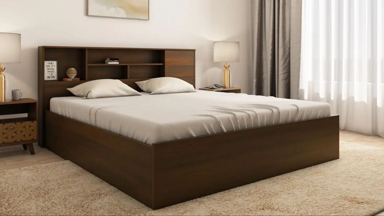 कभी-कभी हमारे घरों में वास्तु दोष होते हैं। अगर कुछ चीज़ें सही जगह पर न हों या गलत जगह पर रखी हों, तो इसका रिश्तों पर नकारात्मक असर पड़ता है।