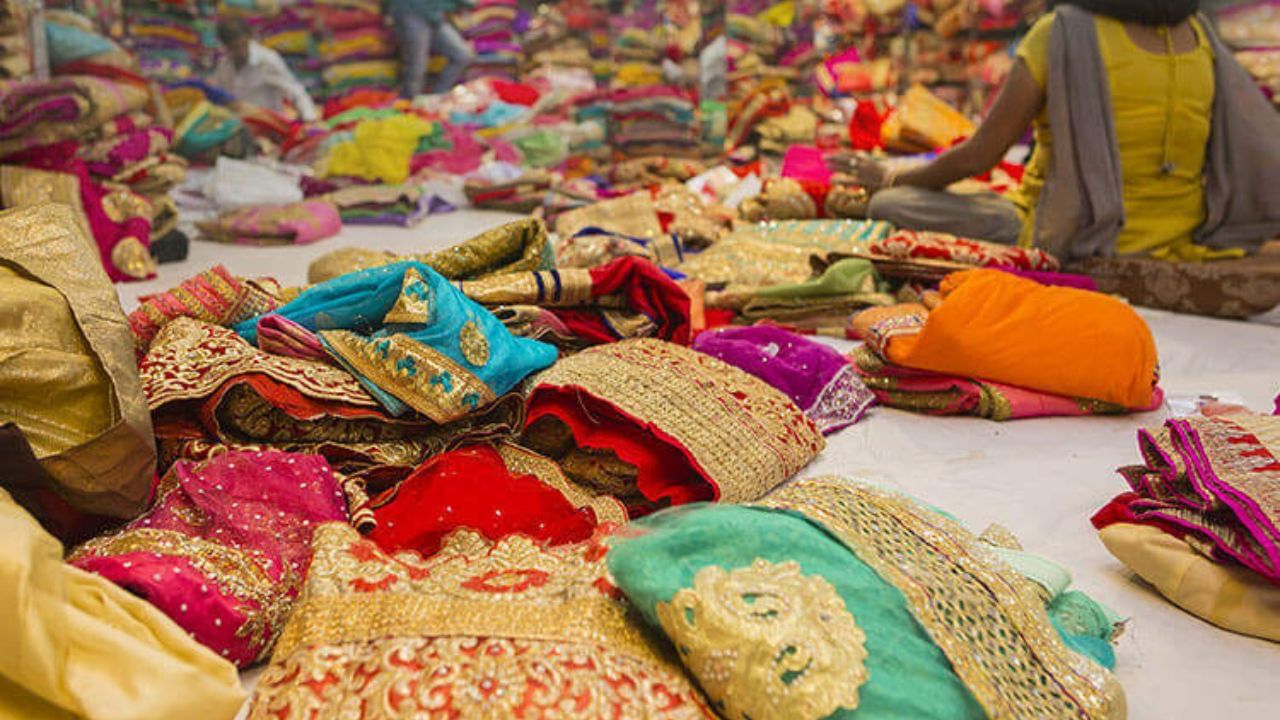 cheap lehenga market