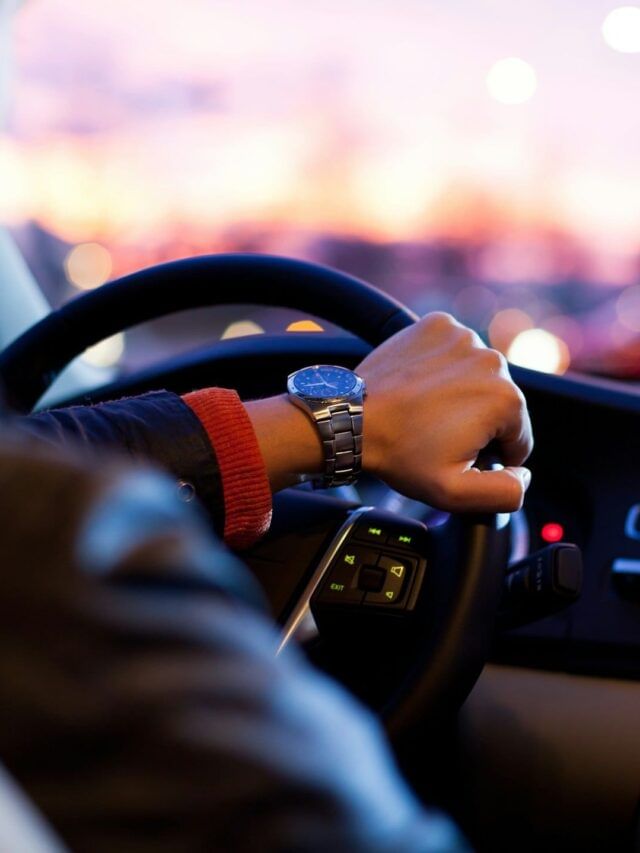 સેફ ડ્રાઇવિંગ માટે કારમાં વસ્તુઓ રાખો..