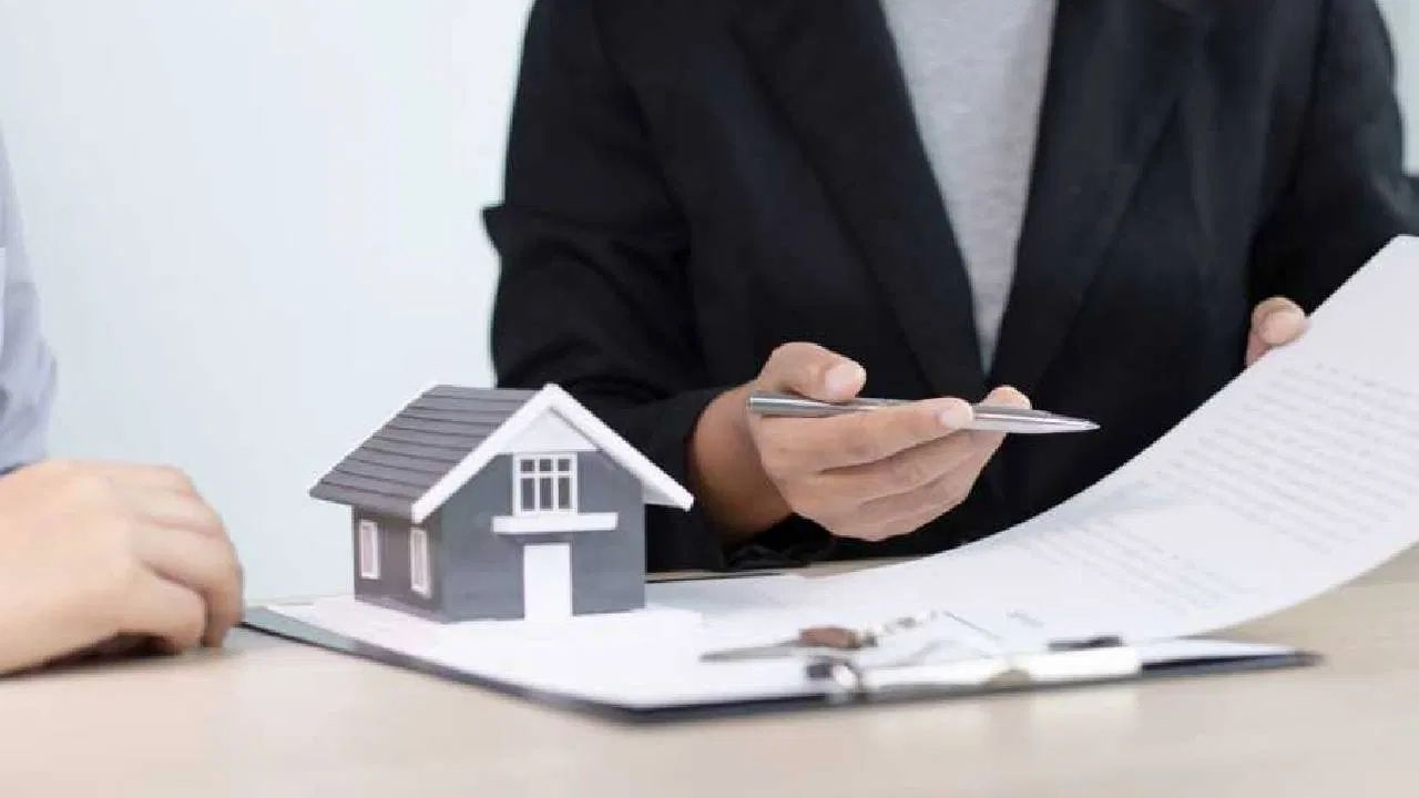 કર અને બિલ તપાસો - બાકી મિલકત કર અથવા વીજળી અને પાણીના બિલ તપાસો. વેચનાર પાસેથી તાજેતરની કર રસીદો મેળવો અને ખાતરી કરો કે કોઈ બાકી ચૂકવણી નથી. આ પણ પુષ્ટિ કરે છે કે મિલકત સ્થાનિક સત્તાવાળા સાથે યોગ્ય રીતે નોંધાયેલ છે.