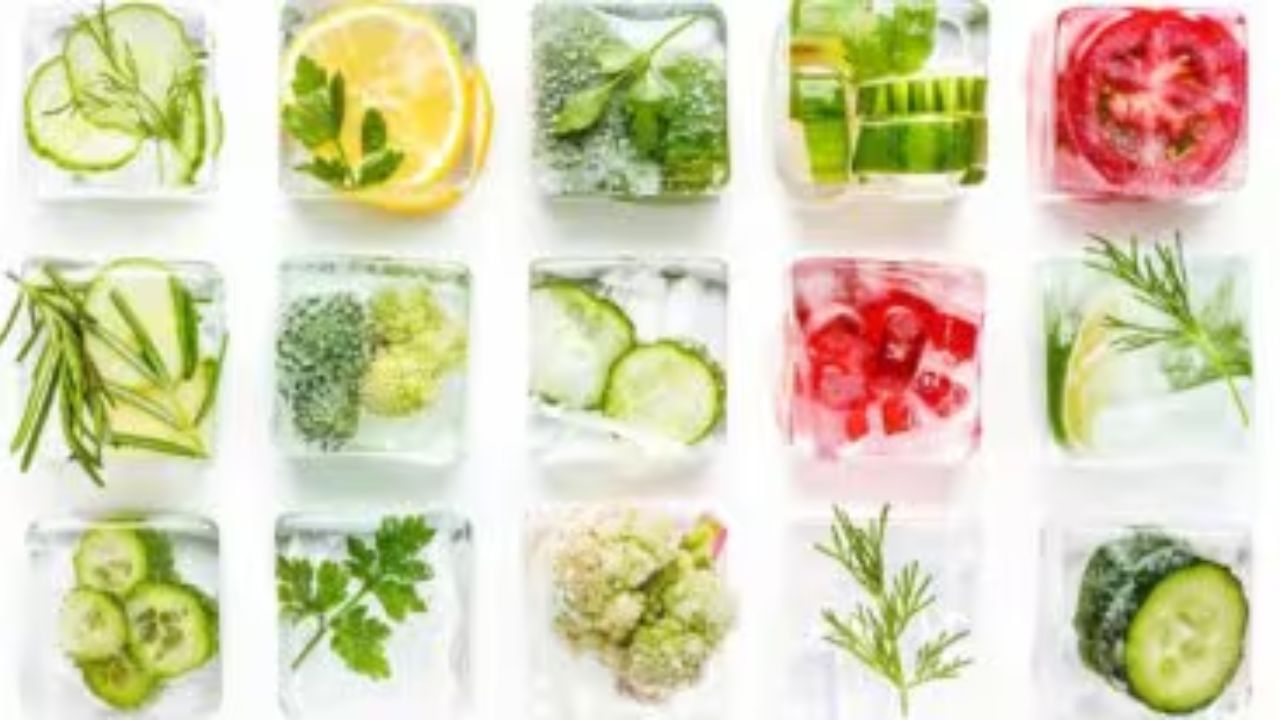 બીટરૂટ અને ગુલાબજળ: માત્ર પાણીને બદલે બીટરૂટના રસ અને ગુલાબજળમાંથી બનાવેલા બરફના ટુકડા તમારી ત્વચાને ગુલાબી ચમક આપશે જ નહીં પરંતુ તેને તાજગી પણ આપશે. તે પિગમેન્ટેશન અને ફાઇન લાઇન્સ ઘટાડવામાં પણ મદદરૂપ છે. ગુલાબજળ એક ઉત્તમ કુદરતી ટોનર છે જ્યારે બીટરૂટ ઘણા પોષક તત્વોથી ભરપૂર છે અને તેથી તમારી ત્વચા માટે ફાયદાકારક છે.