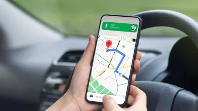 ક્યારેક એવું બને છે કે આપણે કોઈને આપણું લોકેશન મોકલવાની જરૂર પડે અને ફોનમાં ઇન્ટરનેટ જ ના પકડાતુ હોય. આવી સ્થિતિમાં, તમારે હવે ચિંતા કરવાની જરૂર નથી. હવે તમે ઇન્ટરનેટ વિના પણ તમારા મિત્રો, પરિવાર અથવા અન્ય કોઈની સાથે તમારું લોકેશન શેર કરી શકો છો. 