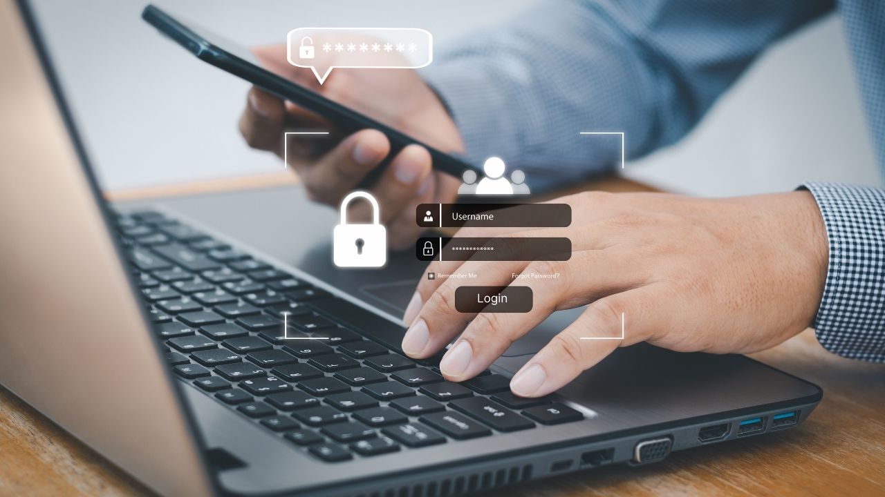 ઉપરાંત, તમારે હંમેશા ટુ-સ્ટેપ વેરિફિકેશન (2FA) ચાલુ રાખવું જોઈએ. તમારા એકાઉન્ટ ગોપનીયતા સેટિંગ્સ નિયમિતપણે તપાસો.