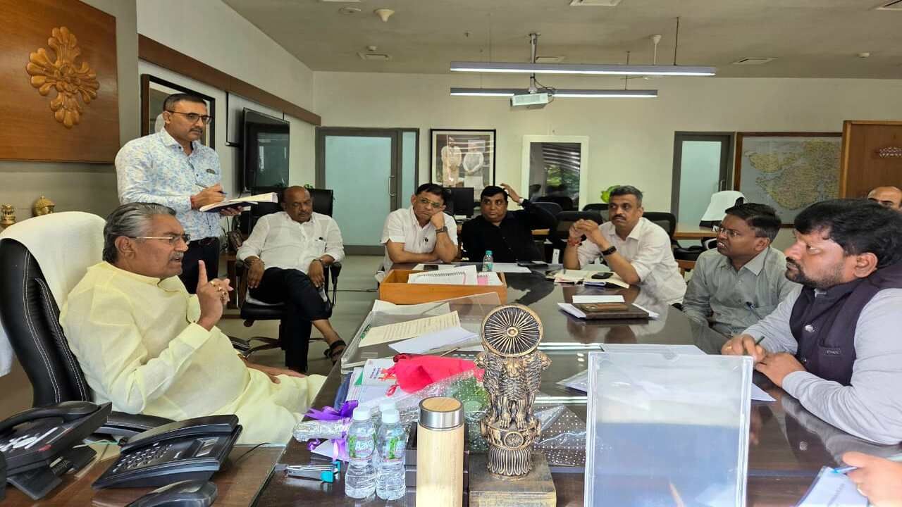 દરેક તાલુકામાં કપાસના 2 ખરીદ કેન્દ્રો રાખવા, જરૂર પડે નોંધણીની તારીખ લંબાવવા રાધવજી પટેલનુ સીસીઆઈને સુચન