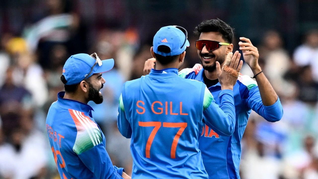 હવે જો આપણે સાઉથ આફ્રિકા અને ભારતના શેડ્યુલની વાત કરીએ તો વનડે સીરિઝની પહેલી મેચ 30 નવેમ્બરના રોજ રાંચીના મેદાનમાં રમાશે. ત્યારબાદ બીજી વનડે મેચ 3 ડિસેમ્બરના રોજ રાયપુરમાં રમાશે.