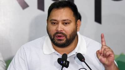 બિહારમાં સત્તાની ખુરશી મેળવવા વચનોની લહાણી, દરેક ઘરમાં એકને સરકારી નોકરીનું તેજસ્વી યાદવનું વચન