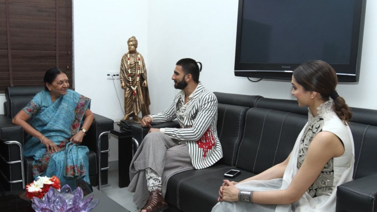 Anandiben Patel family tree (12)