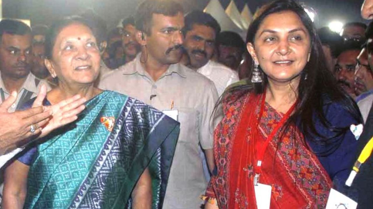 Anandiben Patel family tree (16)