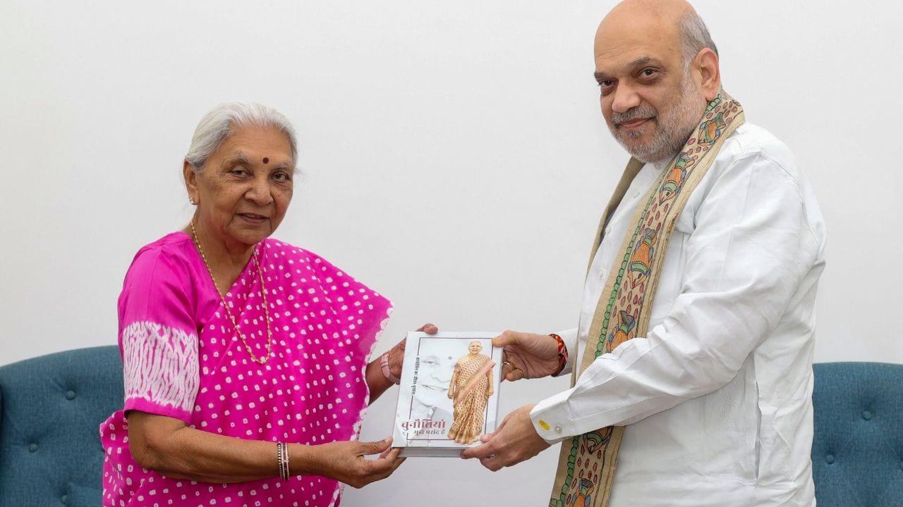 Anandiben Patel family tree (6)