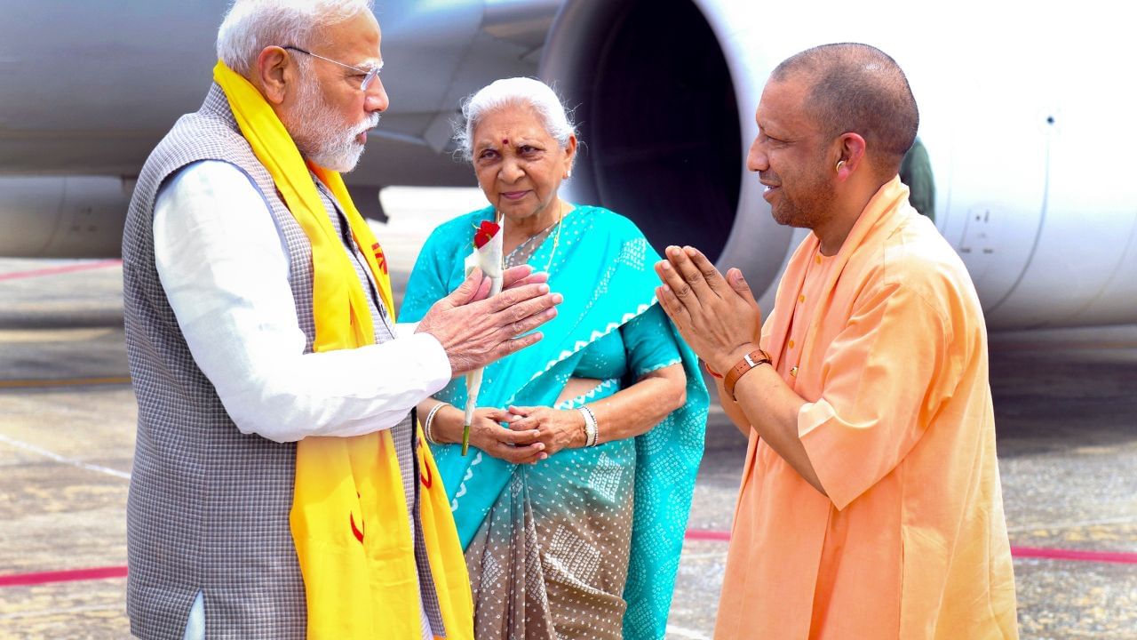 Anandiben Patel family tree (8)