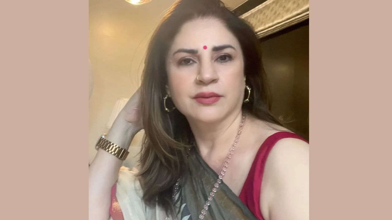 ભૂતકાળને યાદ કરતાં, કુનિકાએ યાદ કર્યું કે તેના પુત્રએ તેની પાસે સાયકલ માંગી હતી. તેણીએ કહ્યું, "મારા પુત્રએ સાયકલ માંગી હતી, તેથી મેં વિચાર્યું, હું ક્યાંથી મેળવી શકું? મને ખરાબ લાગ્યું કે મારા નિર્ણયને કારણે, મારા બાળકને જે જોઈએ છે તે મળી રહ્યું નથી."