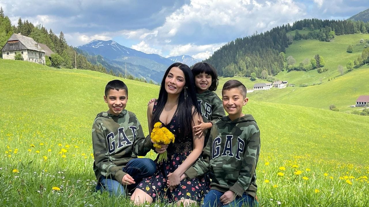 Celina Jaitley family tree (6)