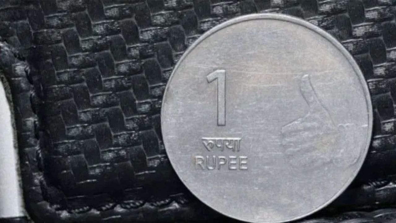 પ્રાપ્ત માહિતી અનુસાર, અમેરિકામાં એક સેન્ટનો સિક્કો છાપવા માટે પહેલા લગભગ 3.96 સેન્ટનો ખર્ચ થતો હતો. તેથી, અમેરિકાની સરકારે આ સિક્કો છાપવાનું બંધ કરી દીધું. છેલ્લો પેની સિક્કો બુધવારે છાપવામાં આવ્યો હતો.