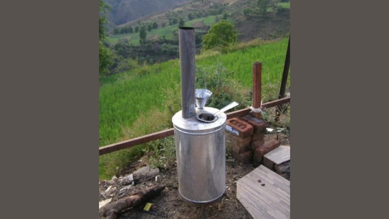 Desi Hammam Eco-Friendly Water Heater for Winter Savings and No Electricity (4)