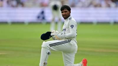 IND vs SA: ધ્રુવ જુરેલ કોલકાતા ટેસ્ટમાં રમશે, આ સ્ટાર ખેલાડી થશે ટીમની બહાર, કોચે કરી મોટી જાહેરાત