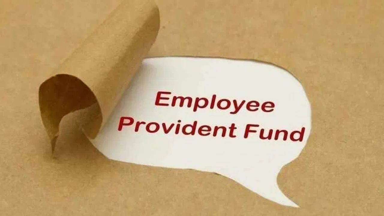 ધ્યાન રાખો કે, PF એકાઉન્ટ તાત્કાલિક મર્જર થતું નથી. તેમાં સમય લાગે છે, કારણ કે આમાં વર્તમાન એમ્પ્લોયર અને અગાઉના એમ્પ્લોયરની મંજૂરી જરૂરી છે. જો તમે PF એકાઉન્ટ મર્જર પ્રોસેસ પૂર્ણ કરી લીધી હોય, તો તમે https://unifiedportal-mem.epfindia.gov.in/memberinterface/ પર સ્ટેટસ ચકાસી શકો છો. આ માટે ઓનલાઈન સર્વિસ સેક્શનમાં જાઓ અને ટ્રેક ક્લેમ પર ક્લિક કરો. તમને રિક્વેસ્ટનું સ્ટેટસ દેખાઈ જશે.