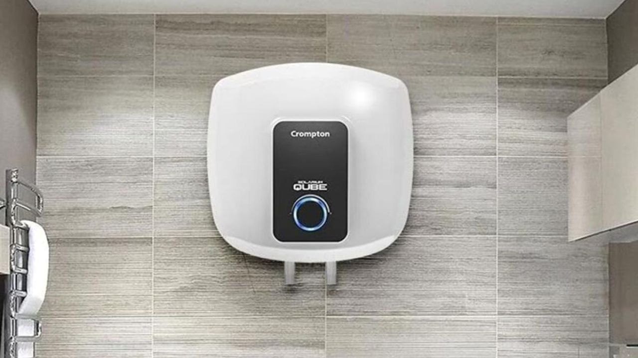 જો તમારું ગીઝર જૂનું છે, તો તેને નવી ટેક્નોલોજી ધરાવતા ગીઝરથી બદલી દેવું વધુ ફાયદાકારક રહેશે. નવા 5-સ્ટાર રેટિંગવાળા ગીઝર વીજળીની બચત કરે છે અને તેમાં ઓટો-કટ જેવી આધુનિક સુવિધાઓ પણ હોય છે. આ પ્રકારના ગીઝર લાંબા સમય સુધી ચાલે છે અને વીજળીનું બિલ પણ ઓછું કરે છે.