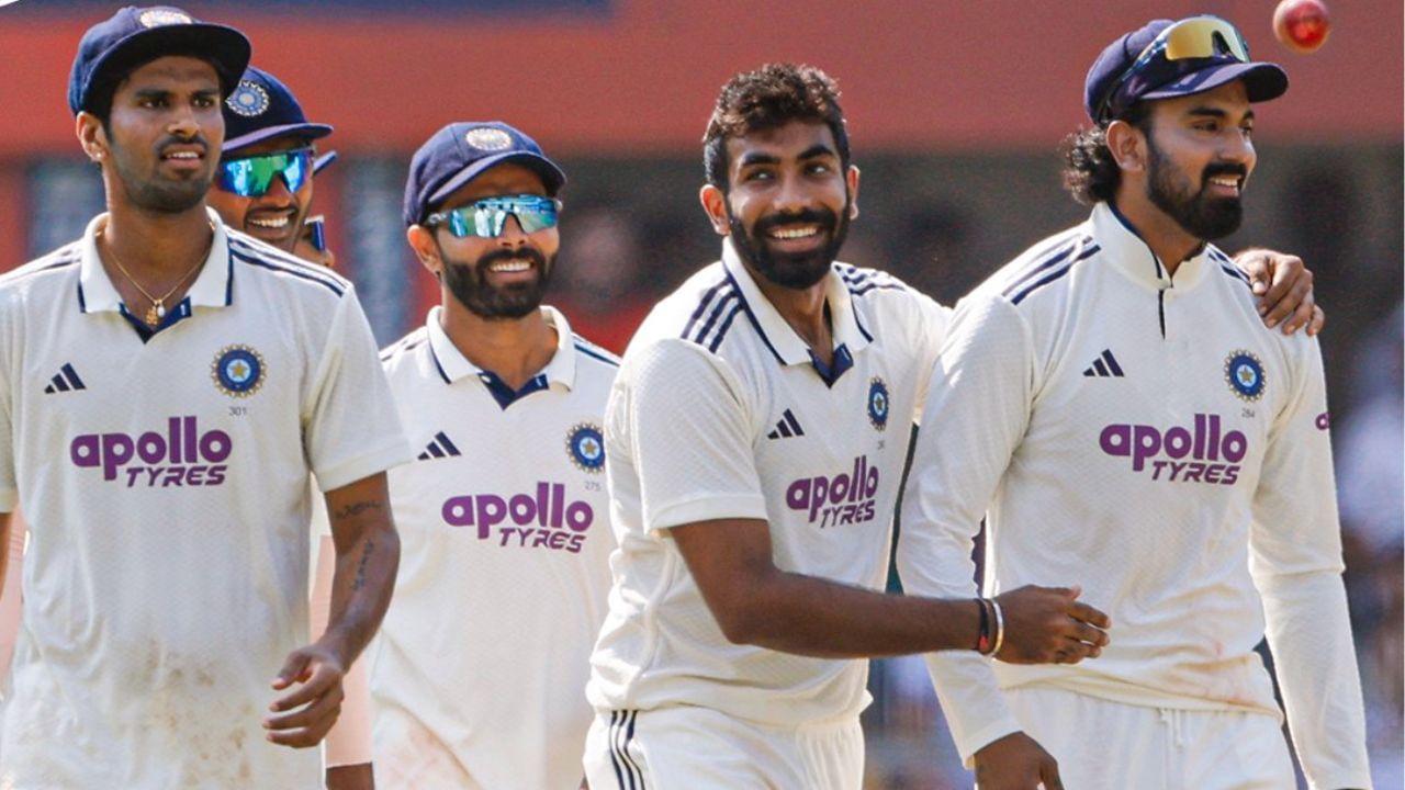 આફ્રિકાના ઓપનરોએ મજબૂત શરૂઆત કરી, લગભગ આખા પ્રથમ સત્રમાં 82 રન બનાવ્યા. બુમરાહે પ્રથમ સત્રની અંતિમ ઓવરમાં ભારતને પ્રથમ સફળતા અપાવી.