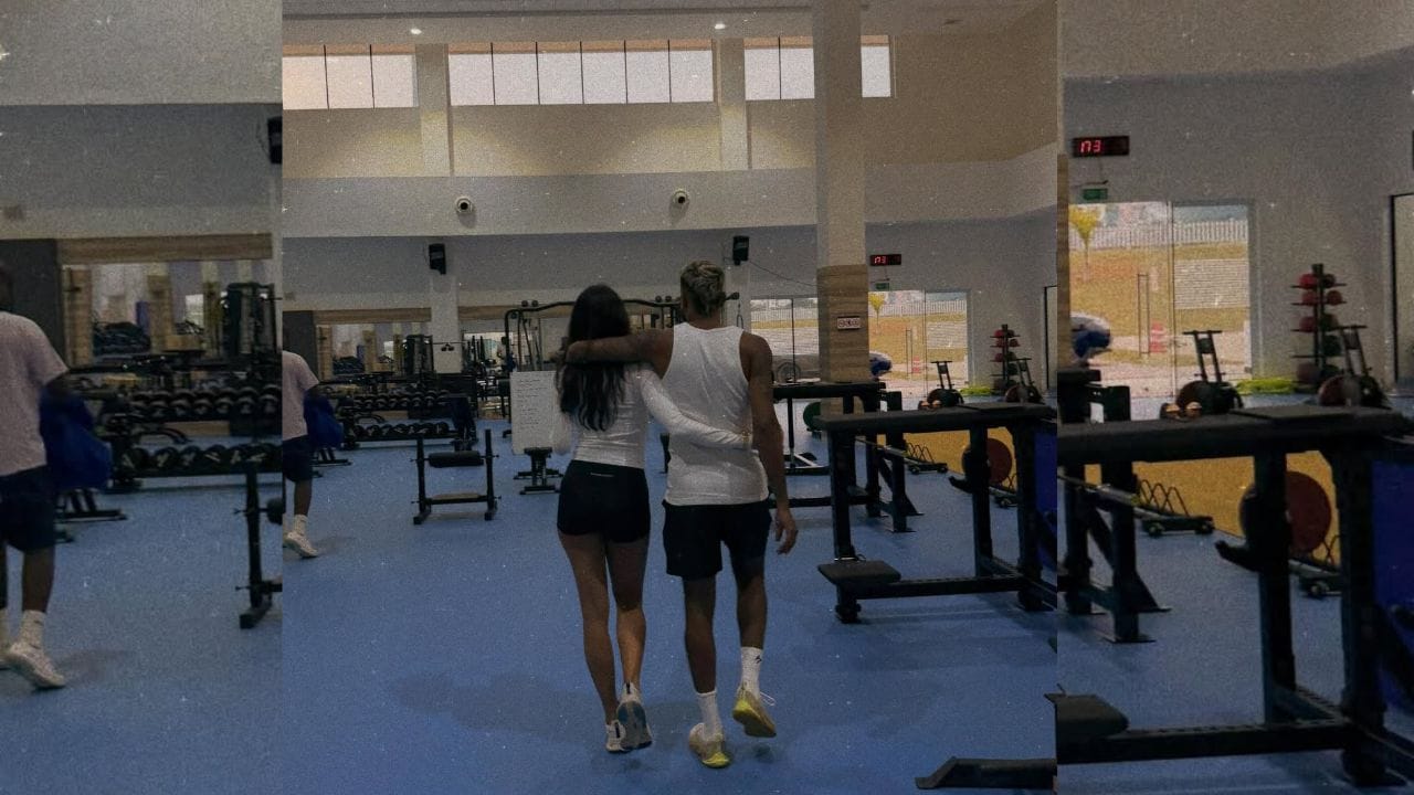 તમને જણાવી દઈએ કે, ભારતીય ક્રિકેટર હાર્દિક પંડ્યા હાલમાં પોતાની લવ લાઈફને લઈ ચર્ચામાં છે. નતાશા સ્ટેનકોવિક સાથે અલગ થવાનો નિર્ણય લીધા બાદ માહિકા શર્માને ડેટ કરી રહ્યો છે.