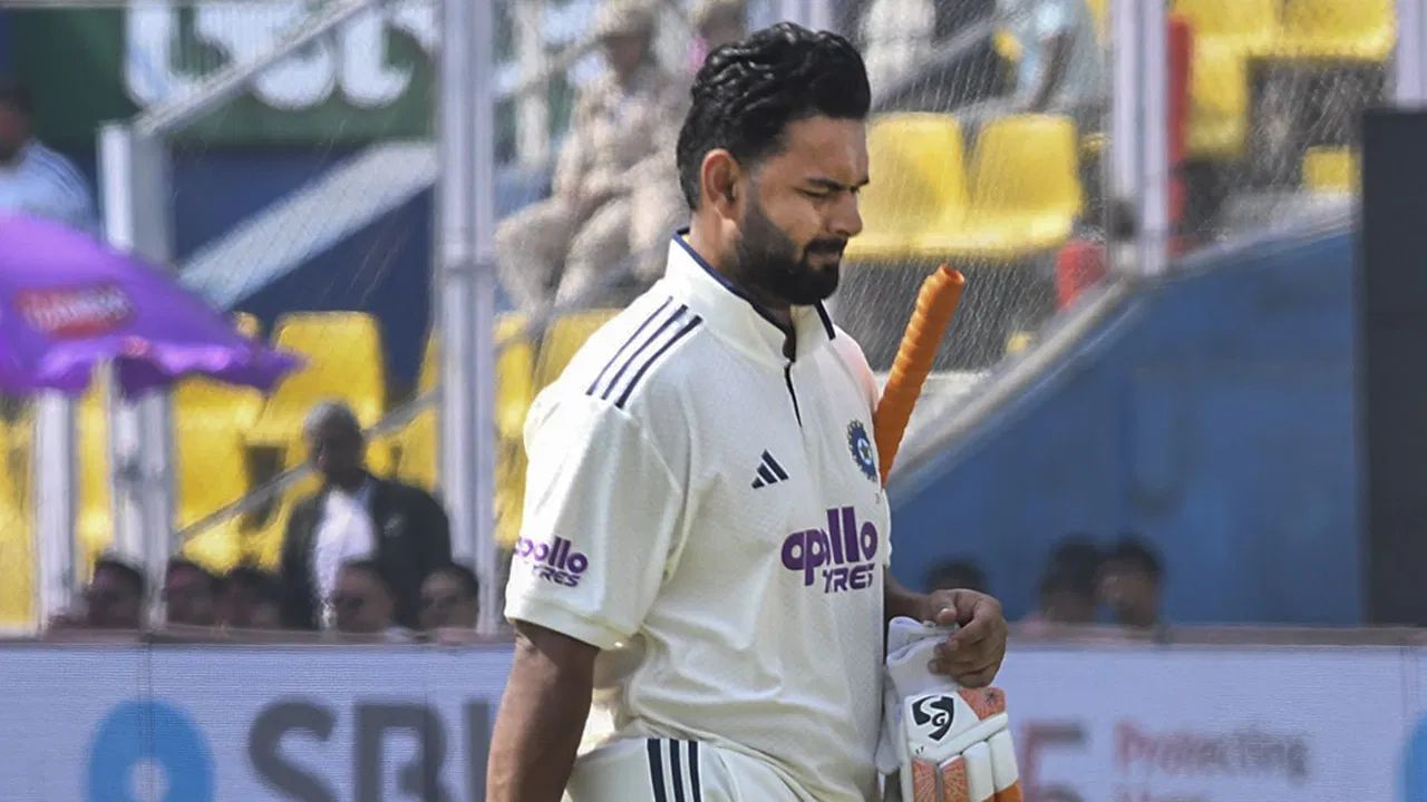 ભારતે છેલ્લી વખત 2008 માં ઘરઆંગણે ટેસ્ટ મેચની ચોથી ઇનિંગમાં સૌથી વધુ ઓવર ફેંકી હતી. ઇંગ્લેન્ડ સામેની તે ટેસ્ટમાં, ભારતે ચોથી ઇનિંગમાં 98.3 ઓવર ફેંકી હતી.