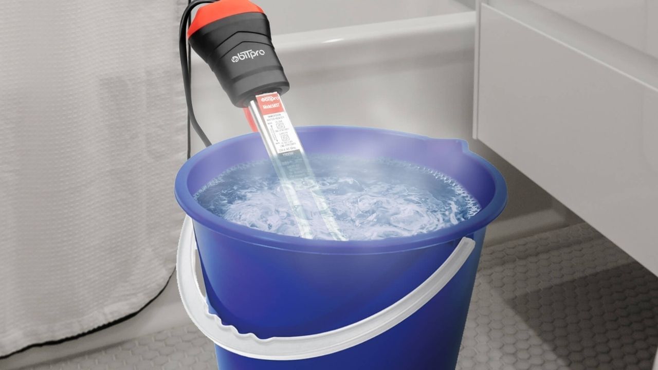 તેમાં કોઈ શંકા નથી કે ખરીદી વખતે હીટિંગ રોડ, ગીઝર કરતાં ઘણા સસ્તા હોય છે, પરંતુ સામાન્ય ઉપયોગ દરમિયાન, તે હીટિંગ રોડ કરતાં સસ્તા હોય છે. આનું કારણ એ પણ છે કે ગીઝરમાં ઓટો-કટ ફીચર હોય છે, જે સામાન્ય રીતે હીટિંગ રોડમાં હોતું નથી. જો ગીઝર લાંબા સમય સુધી ચાલુ રહે તો પણ, ઓટો-કટ પાણી ગરમ કરવાના દરે વીજળીનો વપરાશ બંધ કરે છે. હીટિંગ રોડ સાથે આવું થતું નથી, અને જ્યાં સુધી તે પાણીમાં રહે છે ત્યાં સુધી તેઓ વીજળીનો વપરાશ ચાલુ રાખે છે.