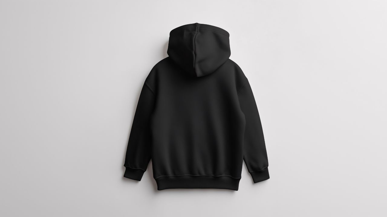 ક્યારેય કાળી વસ્તુ ભેટમાં ન આપો. કાળા કપડાં, જૂતા અથવા છત્રી ભેટમાં આપવાનું ટાળો. કાળો રંગ નકારાત્મક ઉર્જાને આકર્ષે છે.(નોંધ : અહીં આપવામાં આવેલી માહિતી ધર્મીક માન્યતાઓના આધારે ફક્ત આપની જાણકારી માટે છે.)