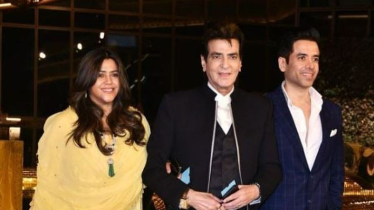 જીતેન્દ્રને  બોલિવુડ ઈન્ડસ્ટ્રીના મહાન સ્ટાર્સ ગણવામાં આવે છે.તેઓ તેમના અભિનય, સ્ટાઈલ અને ડાન્સ માટે જાણીતા છે. તેમણે છ દાયકાથી વધુની કારકિર્દીમાં 200 થી વધુ ફિલ્મોમાં કામ કર્યું છે. 121 સફળ ફિલ્મો સાથે ધર્મેન્દ્ર પછી તેઓ બોલિવુડ ઈન્ડસ્ટ્રીમાં બોક્સ ઓફિસ હિટની દ્રષ્ટિએ બીજા ક્રમના સૌથી સફળ અભિનેતા છે.