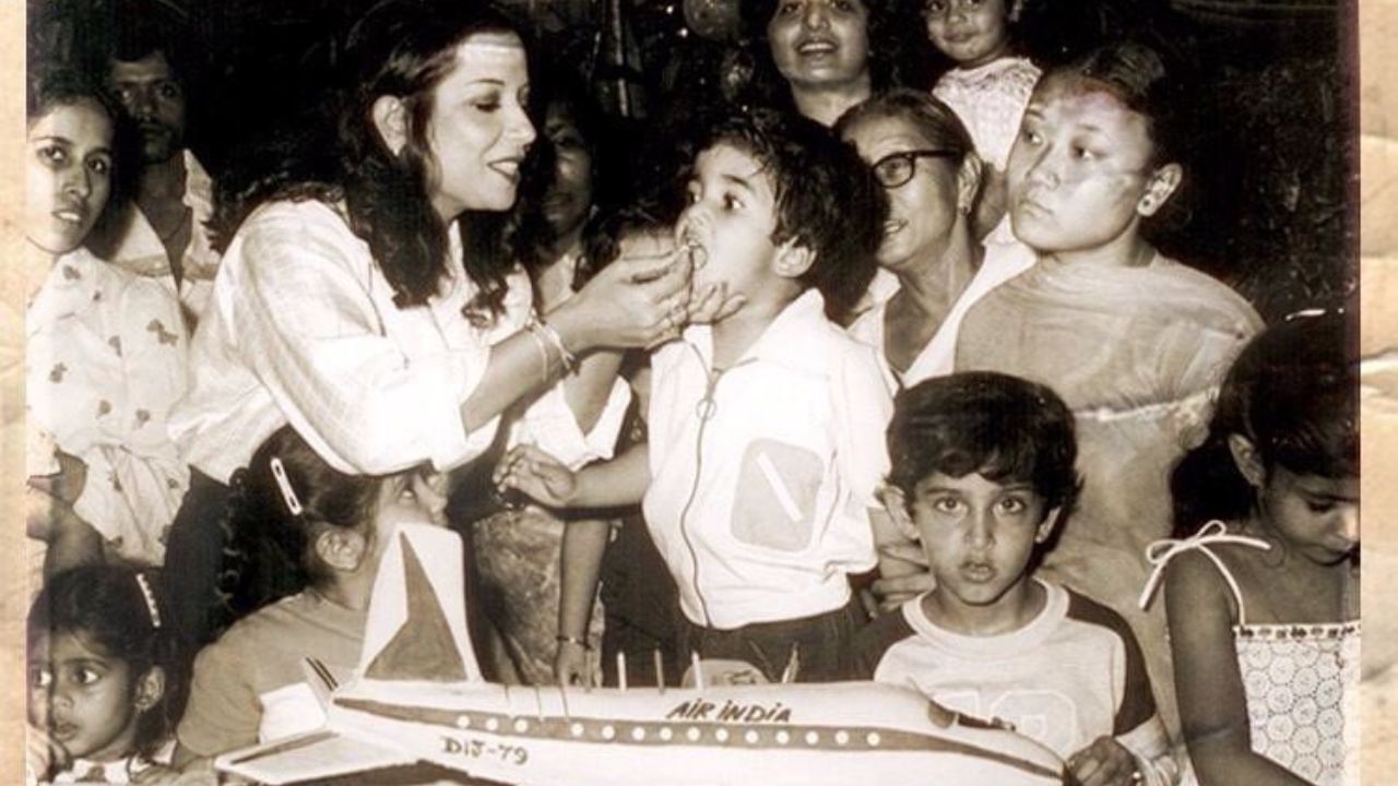 એકતા કપૂર હિન્દી ટેલિવિઝન ઈન્ડસ્ટ્રીની સૌથી હિટ સીરિયલની નિર્માતા છે. તેણીએ અસંખ્ય સ્ટાર્સને જન્મ આપ્યો છે અને હવે ટીવી અને OTT પ્લેટફોર્મ બંને પર સર્વોચ્ચ સ્થાન ધરાવે છે. એકતા કપૂર ફિલ્મ ઉદ્યોગની સ્વ-નિર્મિત સ્ટાર છે.