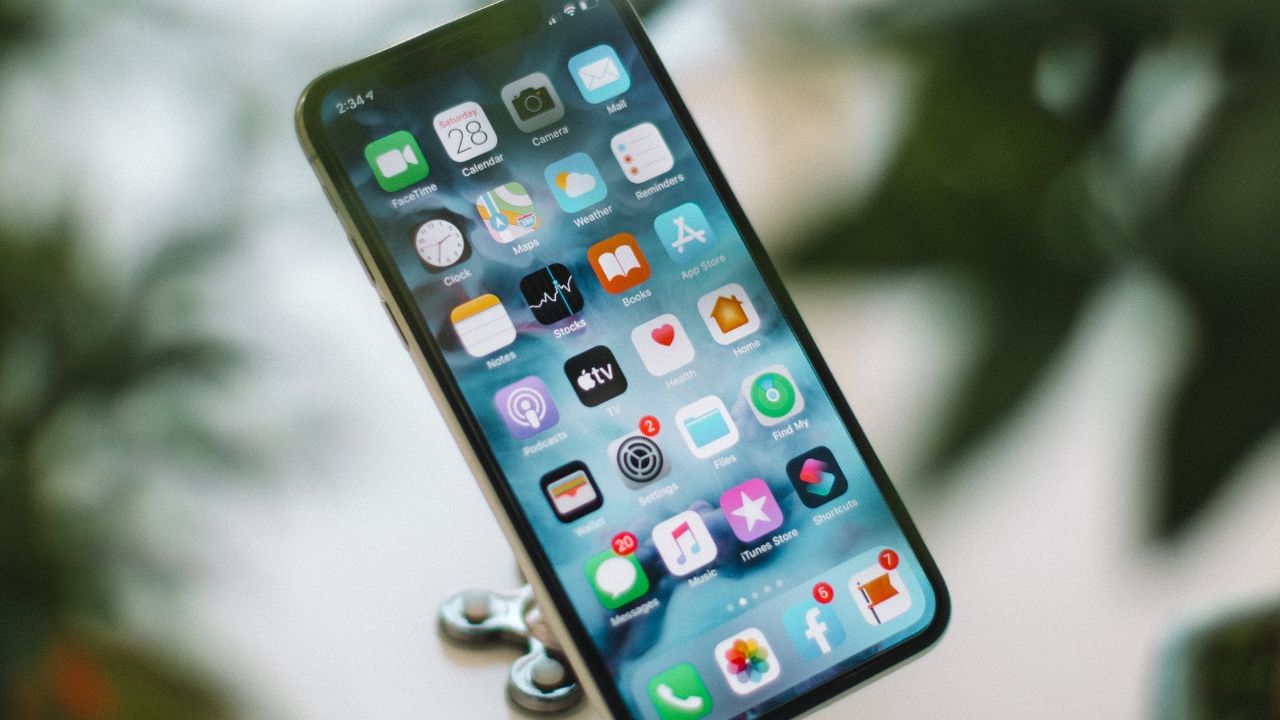 (Disclaimer: જો તમારી પાસે કોઈ ચોક્કસ કેસ હોય તો કાનૂની નિષ્ણાત (વકીલ) ની સલાહ લેવી સલાહભર્યું છે. અહીં આપેલી માહિતી ફક્ત કોર્ટના નિર્ણયો અને કલમોને આધારે આપવામાં આવી છે. તમારે કોઈ કેસ માટે જાણવું હોય તો યોગ્ય વકીલની સલાહ લઈ શકો છો.)(All Image Credit- canva)