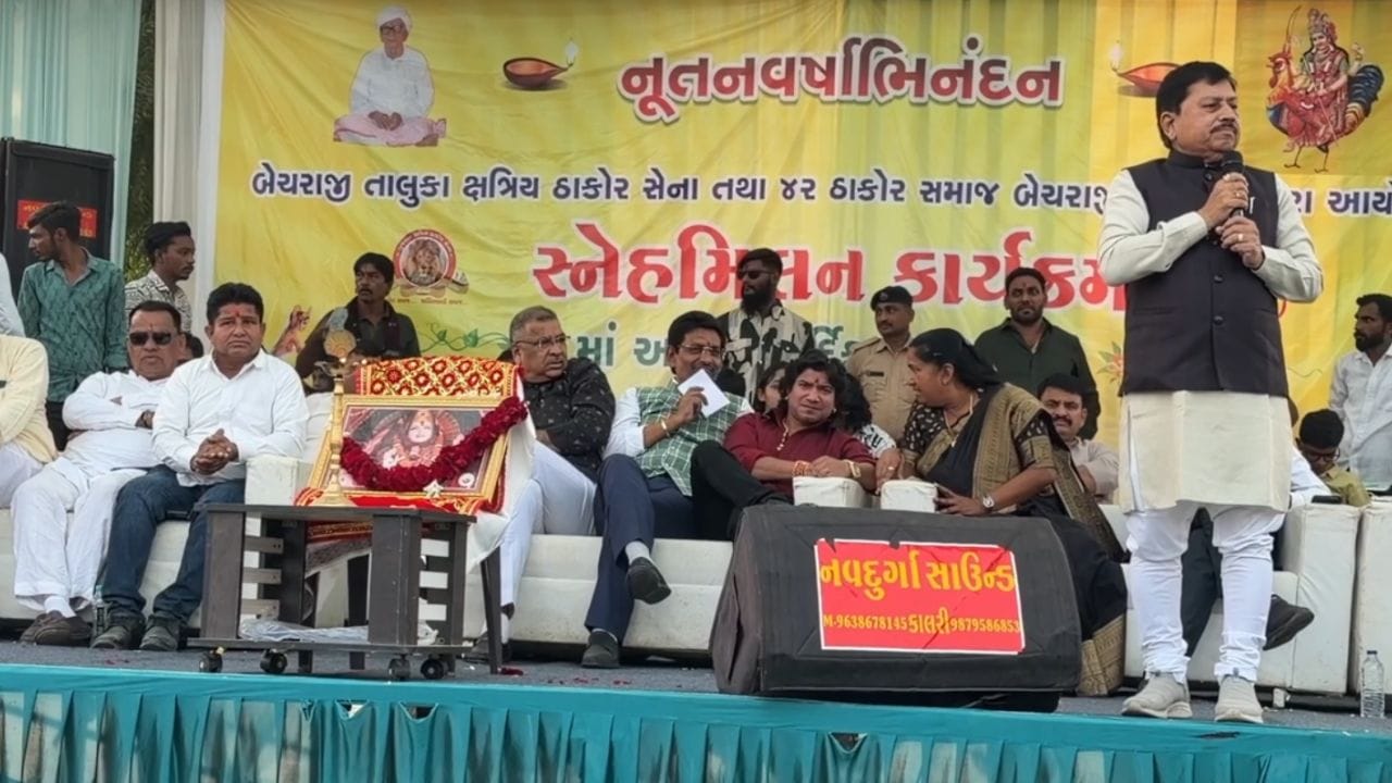 Mehsana : દૂધ સાગર ડેરીની ચૂંટણીમાં મતો ખરીદાયા? પૂર્વ ધારાસભ્ય બળદેવજી ઠાકોરે લગાવ્યો આરોપ, જુઓ Video