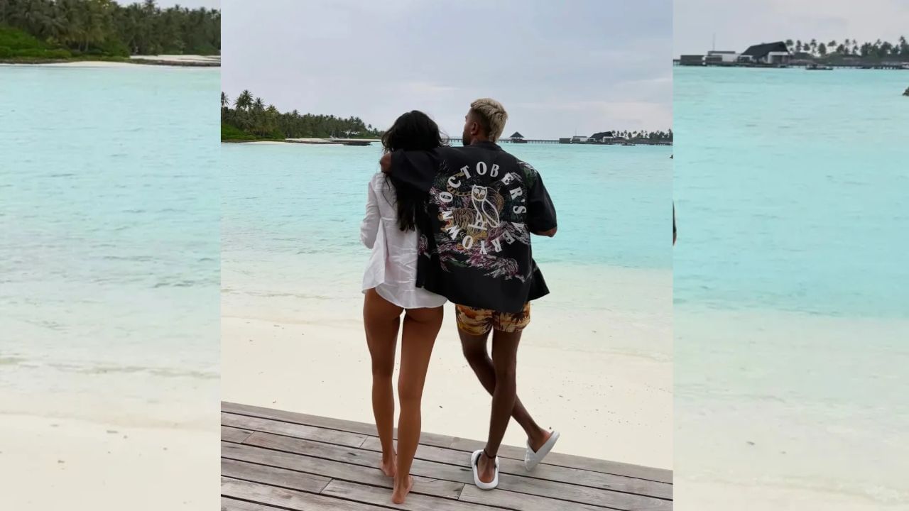 લિંક્ડઇન પ્રોફાઇલ મુજબ, માહિકાએ નવી દિલ્હીની નેવી ચિલ્ડ્રન સ્કૂલમાંથી તેનું સ્કૂલિંગ પૂર્ણ કર્યું. 