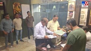 Delhi Blast 2025 : મોરબીમાં પોલીસે હોટલ અને ગેસ્ટહાઉસમાં ચેકિંગ હાથ ધર્યું, શંકાશીલ વાહનો અને વ્યક્તિની સઘન તપાસ,જુઓ Video