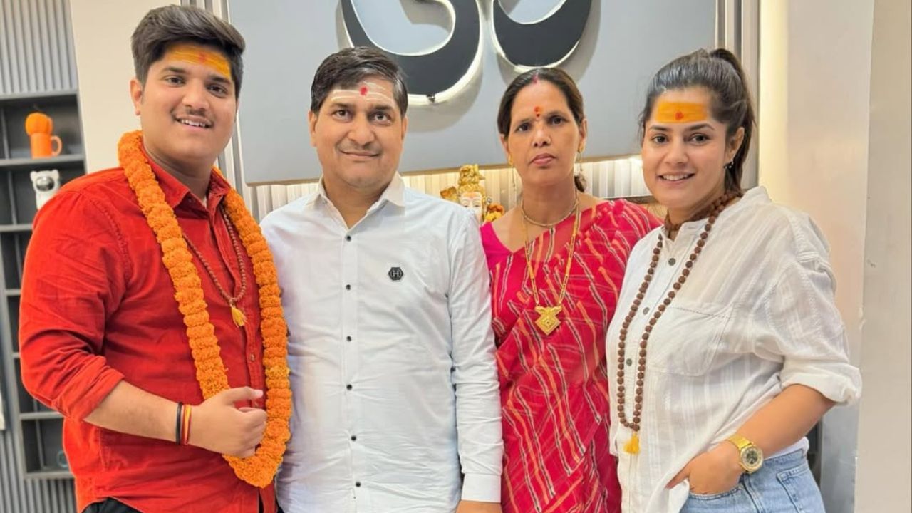 Mridul Tiwari family tree (4)