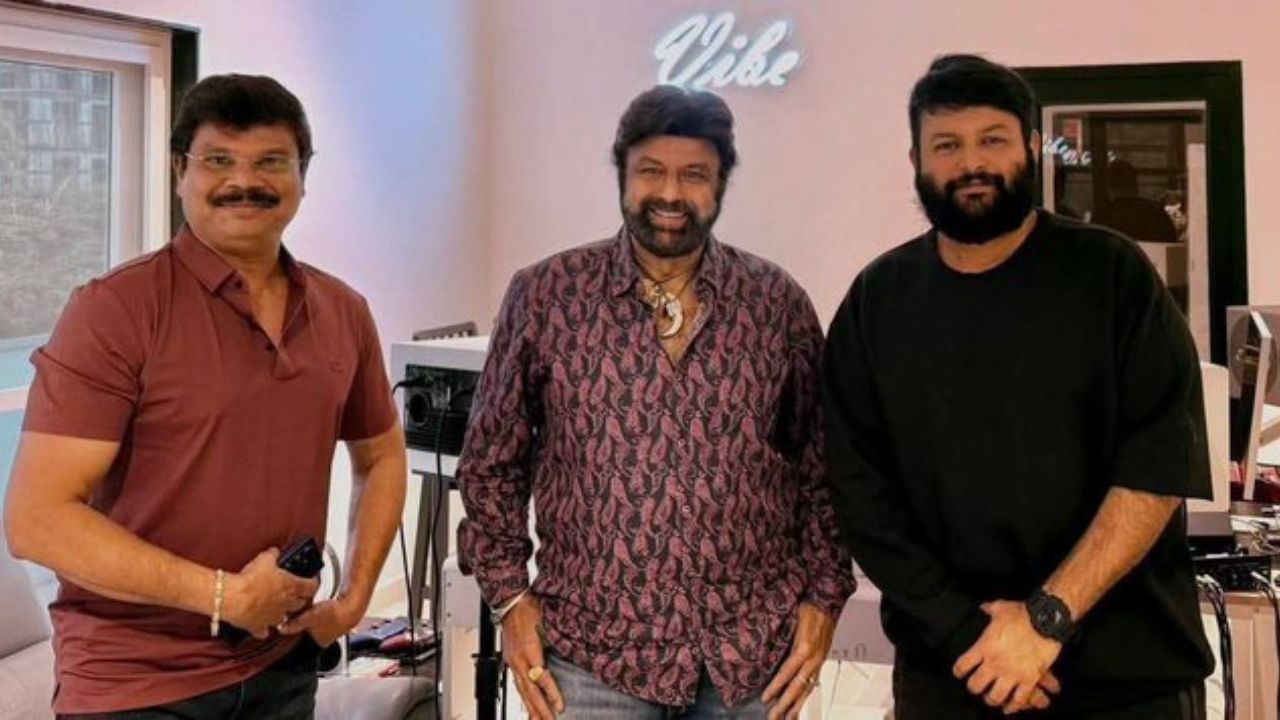 તેમણે 2019ની આંધ્ર પ્રદેશ વિધાનસભાની ચૂંટણીમાં પણ જીત મેળવી હતી. અનંતપુર જિલ્લામાં આવેલું હિન્દુપુર, 1983માં પાર્ટીની રચના થયા પછીથી ટીડીપીનો ગઢ રહ્યું છે. 