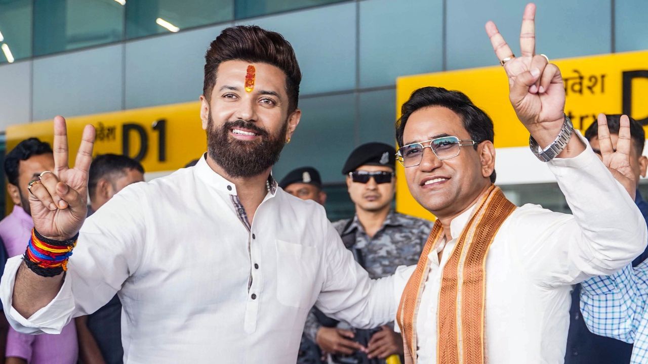 દિનેશ લાલ યાદવ નિરહુઆ ભોજપુરી ઈન્ડસ્ટ્રીમાં એક જાણીતો ચેહરો છે. તેઓ રાજકારણમાં પણ એક્ટિવ છે, તેમણે આઝમગઢ મતવિસ્તારમાંથી સંસદ સભ્ય તરીકે કામ કર્યું છે. તેમના પરિવાર વિશે બહુ ઓછા લોકો જાણે છે. તો આજે આપણે નિરહુઆના પરિવાર વિશે જાણીએ.