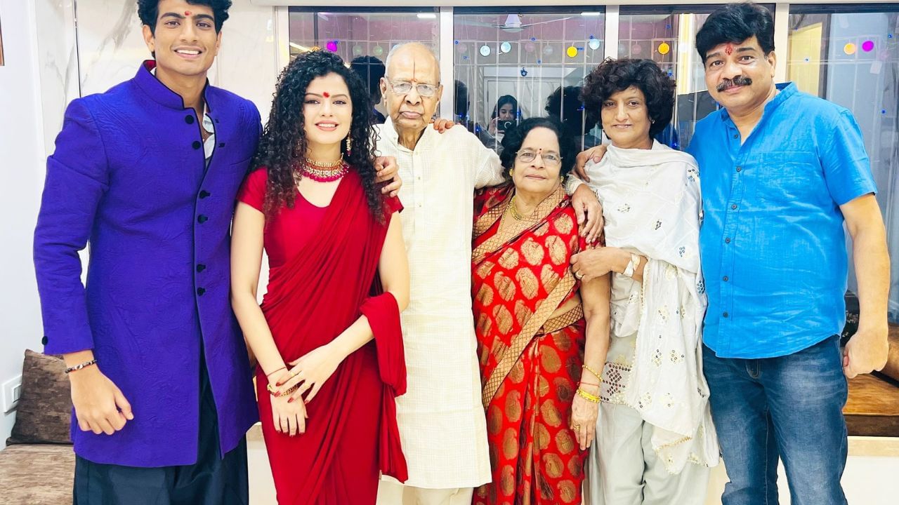 Palash Muchhal family tree (12)