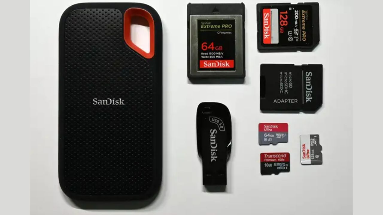 પહેલું કારણ એ છે કે બધી ડિજિટલ મેમરી બાયનરી સિસ્ટમ પર કાર્ય કરે છે. કમ્પ્યુટર અને મોબાઇલ વિશ્વમાં, બધું 0 અને 1 ની ભાષામાં સમજાય છે. આ સિસ્ટમને કારણે, સ્ટોરેજ ફક્ત 32, 64, 128 અને 256GB જેવા ડબલિંગ પેટર્નમાં જ બનાવી શકાય છે. બાયનરી માળખાને કારણે, 100 અથવા 200 GB જેવા કદ તકનીકી રીતે અશક્ય છે, તેથી કંપનીઓ આવા રાઉન્ડ નંબરોમાં સ્ટોરેજ ઉત્પન્ન કરી શકતી નથી.