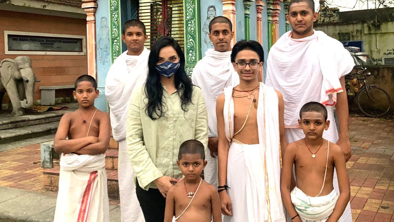 તેમણે પોતાને પાર્ટીના મુખ્યમંત્રી પદના ઉમેદવાર જાહેર કરી છે. કેટલાક અહેવાલો અનુસાર, શરૂઆતમાં તેમનો ઇરાદો 2020ની ચૂંટણીમાં બધી 243 બેઠકો પર ચૂંટણી લડવાનો હતો, પરંતુ પાર્ટી નોંધણીમાં વિલંબ અને અન્ય કારણોસર, તેમનો પક્ષ ફક્ત 148 બેઠકો પર જ ચૂંટણી લડી શકી હતી, કોઈ પણ ઉમેદવાર જીત્યો નહીં.