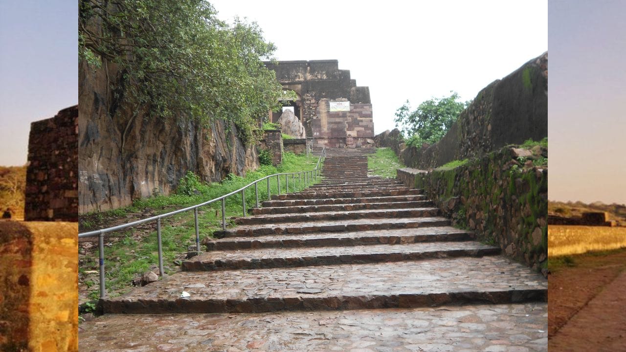 History of city name What is the history behind the name of Ranthambore Fort? Know the whole story