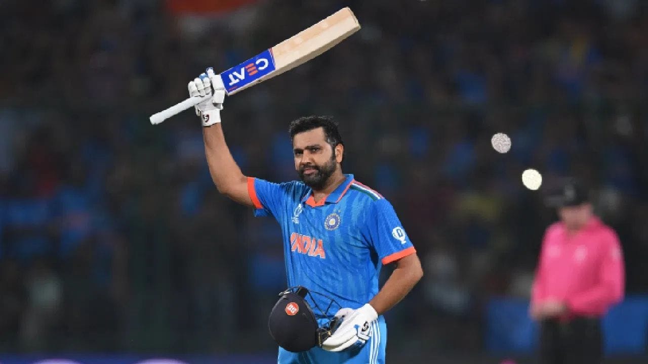 રોહિતે 2019ના વર્લ્ડ કપમાં દક્ષિણ આફ્રિકા સામે શાનદાર મેચવિનિંગ સદી ફટકારી હતી. આ પહેલા તેણે બે અલગ-અલગ પ્રસંગોએ સદી ફટકારી છે, પરંતુ  ODI ક્રિકેટમાં 49 ની સરેરાશથી 11,370 રન બનાવનાર રોહિતે આફ્રિકા સામે 26 મેચોની 25 ઇનિંગ્સમાં ફક્ત 806 રન બનાવ્યા છે. તેની સરેરાશ ફક્ત 33.58 છે, જે અન્ય બધી મોટી ટીમોની તુલનામાં સૌથી ખરાબ છે.