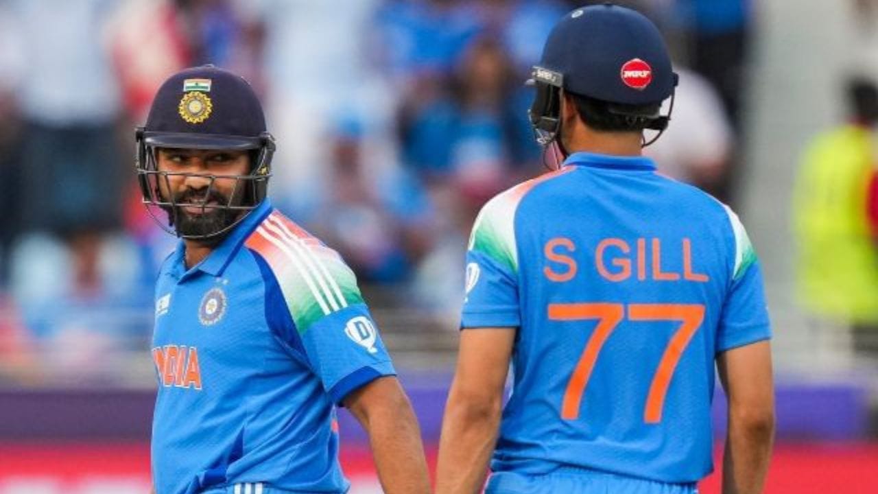 એકંદરે, તેણે આ 25 ઇનિંગ્સમાંથી ફક્ત પાંચ ઇનિંગ્સમાં પચાસનો આંકડો પાર કર્યો છે. આનો અર્થ એ થયો કે તે 20 ઇનિંગ્સમાં મોટો સ્કોર કરવામાં નિષ્ફળ ગયો છે. આ આંકડા રોહિત જેવા સ્તરના બેટ્સમેનને શોભતા નથી. તેથી, હિટમેન પાસે તેના સૌથી મજબૂત પ્રતિસ્પર્ધી સામે મજબૂત પ્રદર્શન કરવાની અને ટીમ મેનેજમેન્ટને બતાવવાની એક સારી તક છે કે તે 2027 વર્લ્ડ કપ સુધી રમી શકે છે. (PC: PTI)