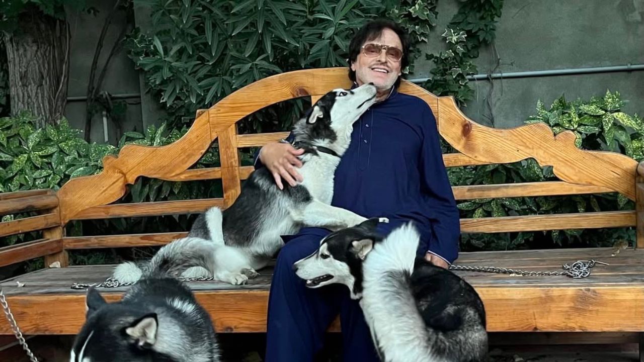 Sanjay Khan family tree (1)