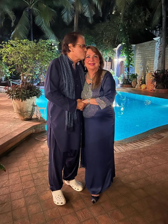 બોલિવૂડના ગોલ્ડન બોયનો આવો છે પરિવાર