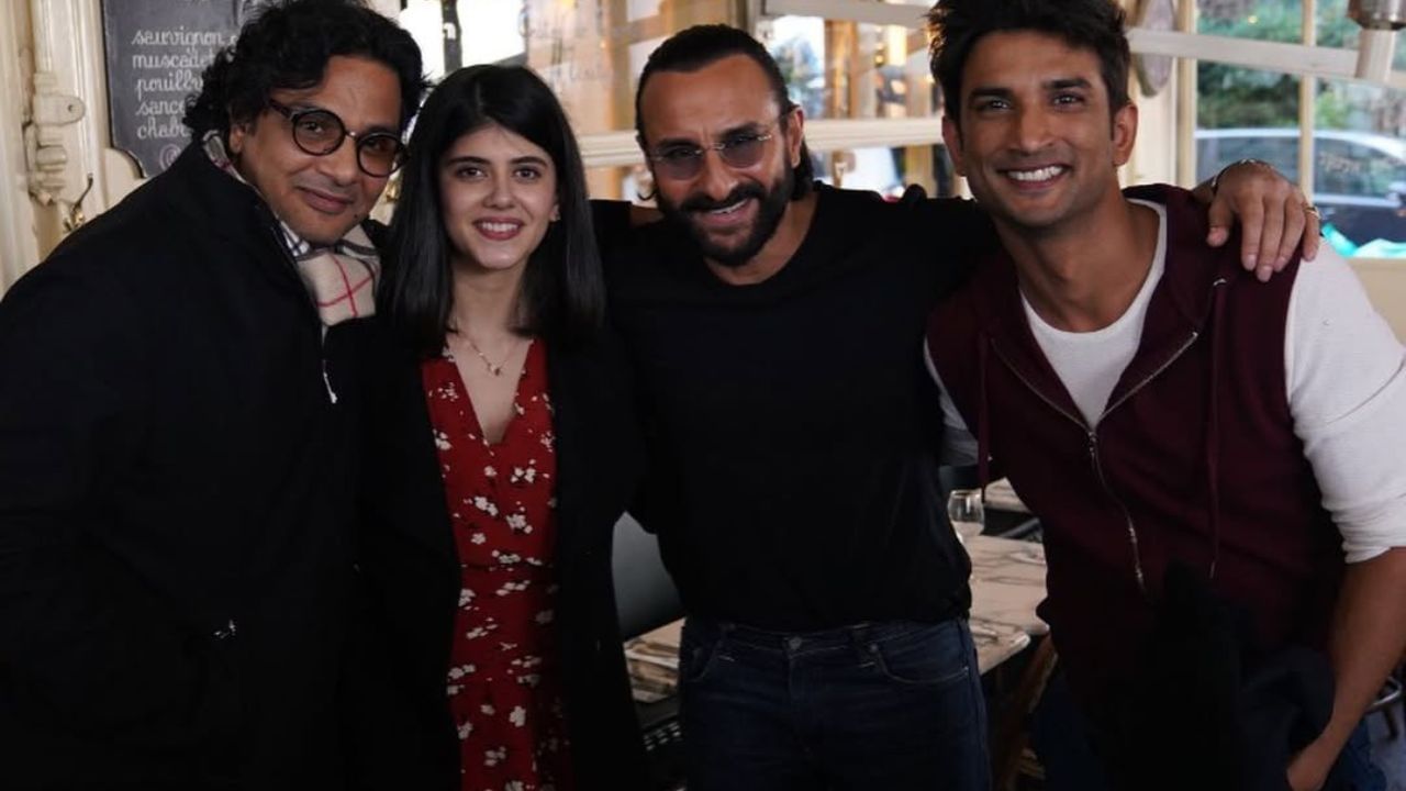 દિવંગત અભિનેતા 4 બહેનો વચ્ચે મોટો થયો છે. તેની બહેનો વચ્ચે તેનો સંબંધ ખુબ જ ગાઢ હતો.ચારેય બહેનો તેમના એકમાત્ર ભાઈને ખૂબ પ્રેમ કરતી હતી. આજે પણ, તેઓ તેમના ભાઈને યાદ કરીને ભાવુક થઈ જાય છે.  