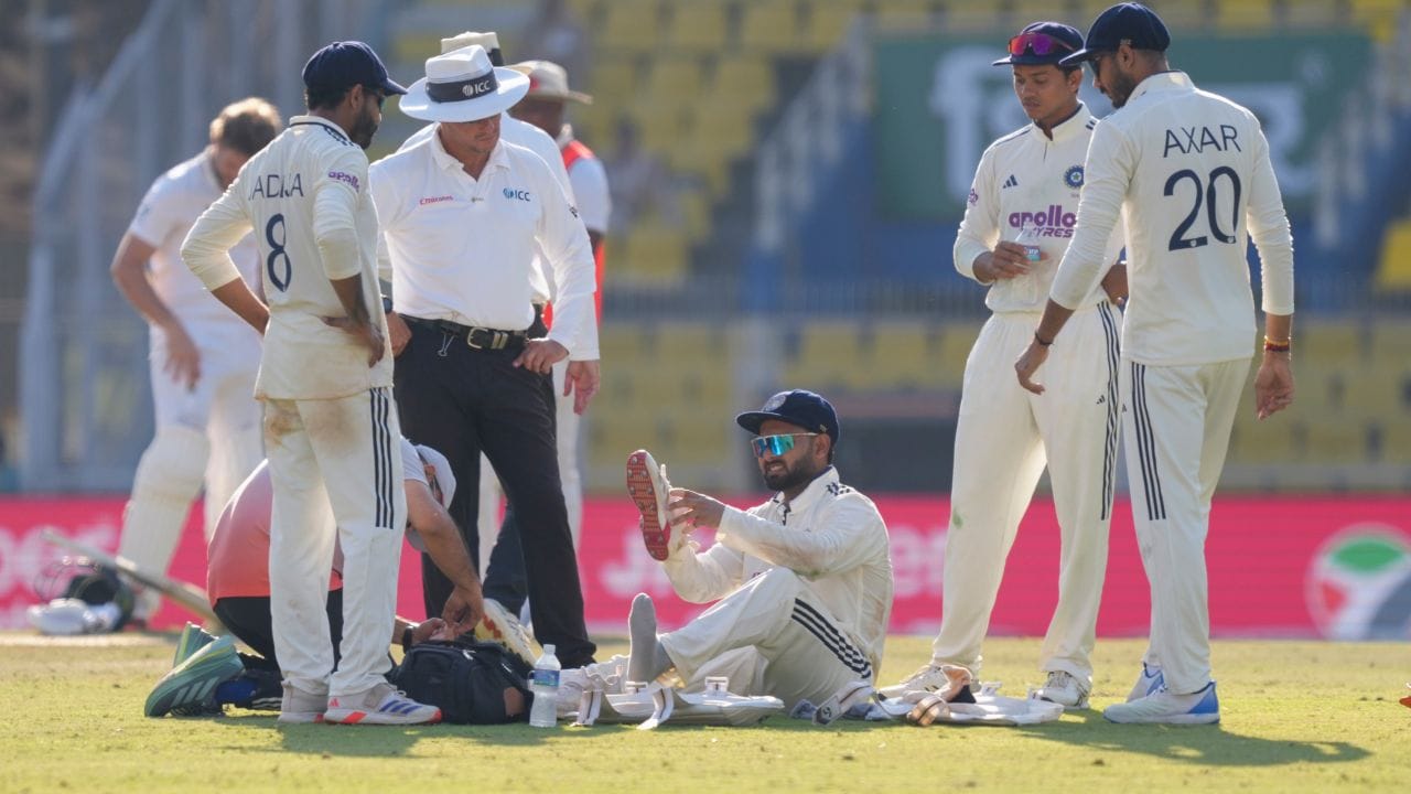 અફઘાનિસ્તાન સામે એક ટેસ્ટ મેચ રમ્યા બાદ ભારતીય ટીમ 2 મહિના બાદ શ્રીલંકાનો પ્રવાસ ટેસ્ટ મેચ રમશે. આ 2 મેચની ટેસ્ટ સીરિઝ હશે. જે WTCને લઈ ખુબ મહત્વની હતી. ત્યારબાદ ભારતીય ટીમ ઓક્ટોબર-નવેમ્બરમાં ન્યુઝીલેન્ડનો પ્રવાસ કરશે. આ પ્રવાસ પર ટીમ ઈન્ડિયા 2 મેચની ટેસ્ટ સીરિઝ સિવાય ઓડીઆઈ અને ટી20 સીરિઝ પણ રમશે.