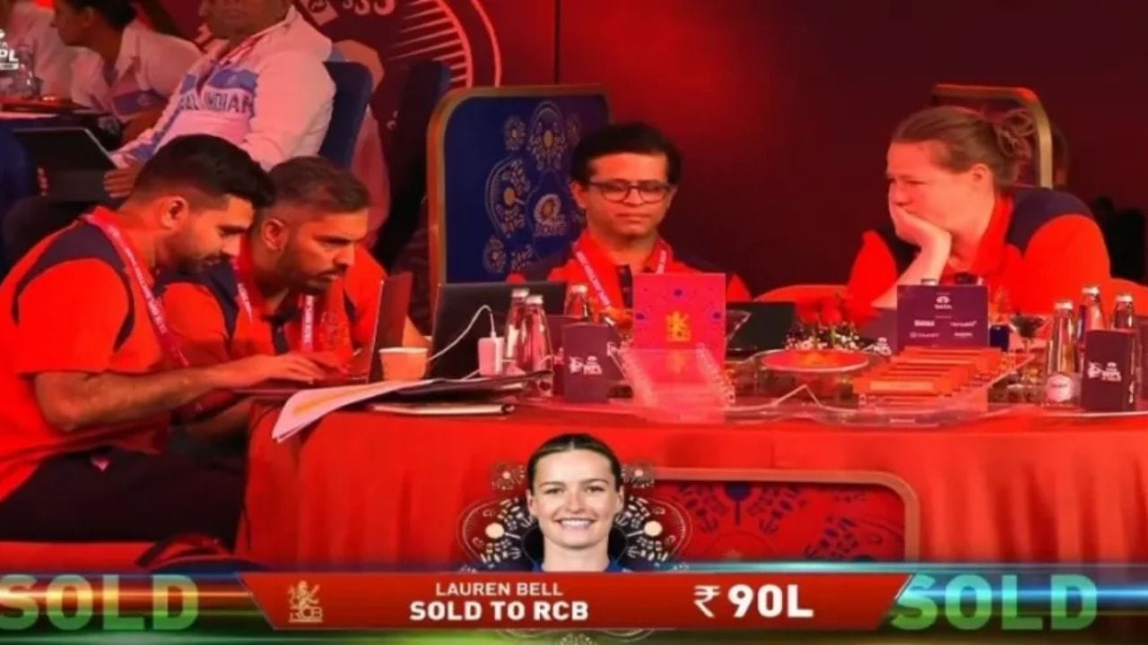 WPL 2026 RCB Buys Star Fast Bowler Lauren Bell (4)